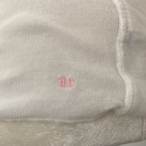 American Eagle Outfitters White 3/4 Sleeve w/ Scoop Neckline Top - Picture 4 of 8